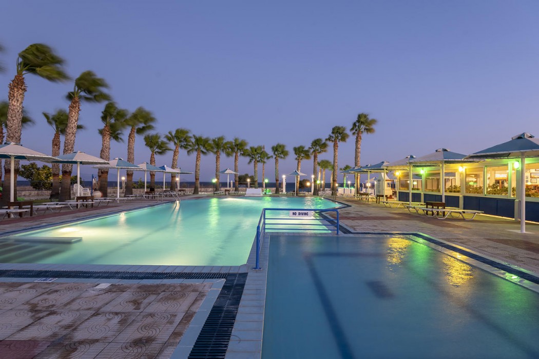 Mammis Beach Hotel 30/63