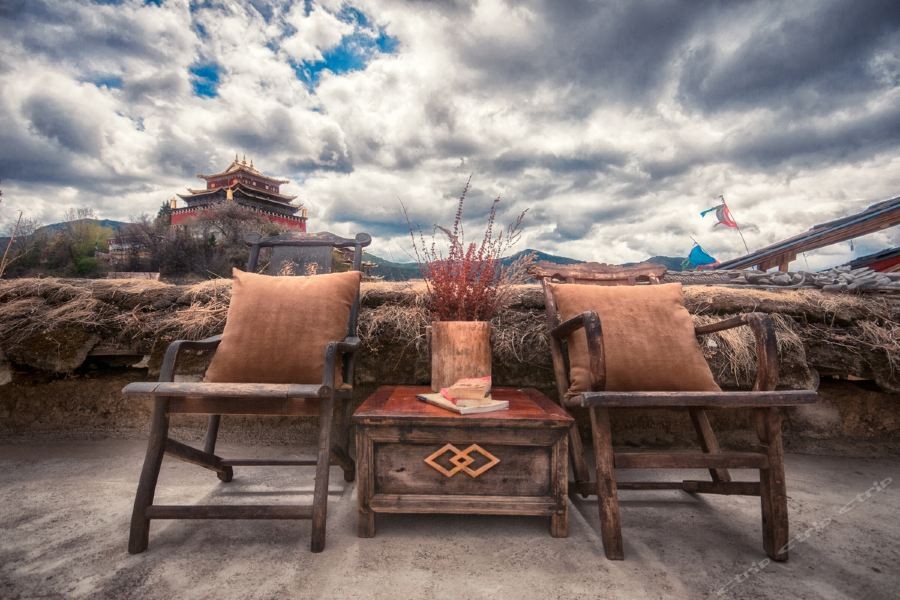 E-Outfitting Boutique Hotel Shangri-La 38/66