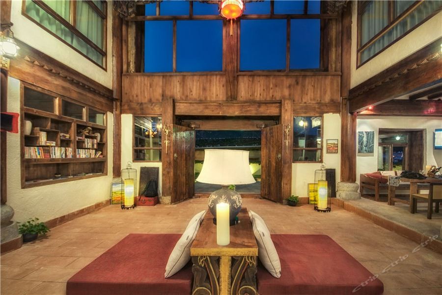 E-Outfitting Boutique Hotel Shangri-La 34/66