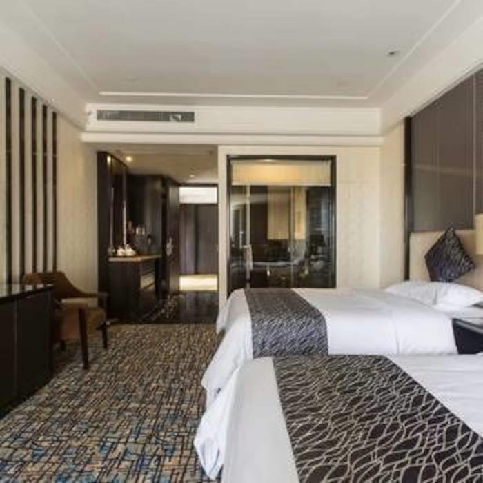Astral Hotel 17/30