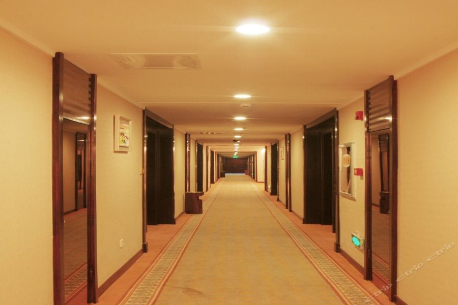 Peace Sunshine Hotel 27/36