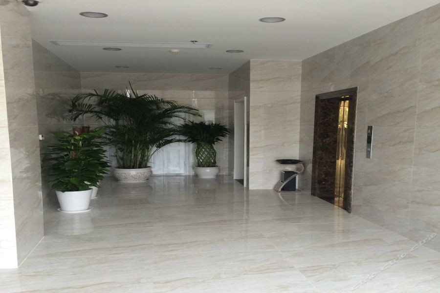 Starway Hotel at Pudong 23/48