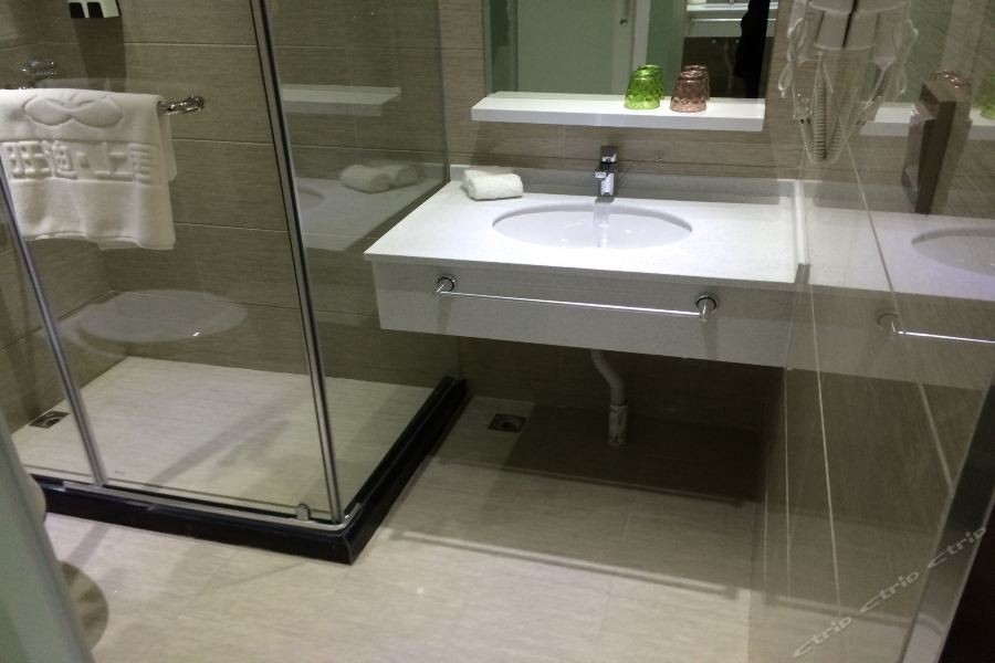 Starway Hotel at Pudong 26/48