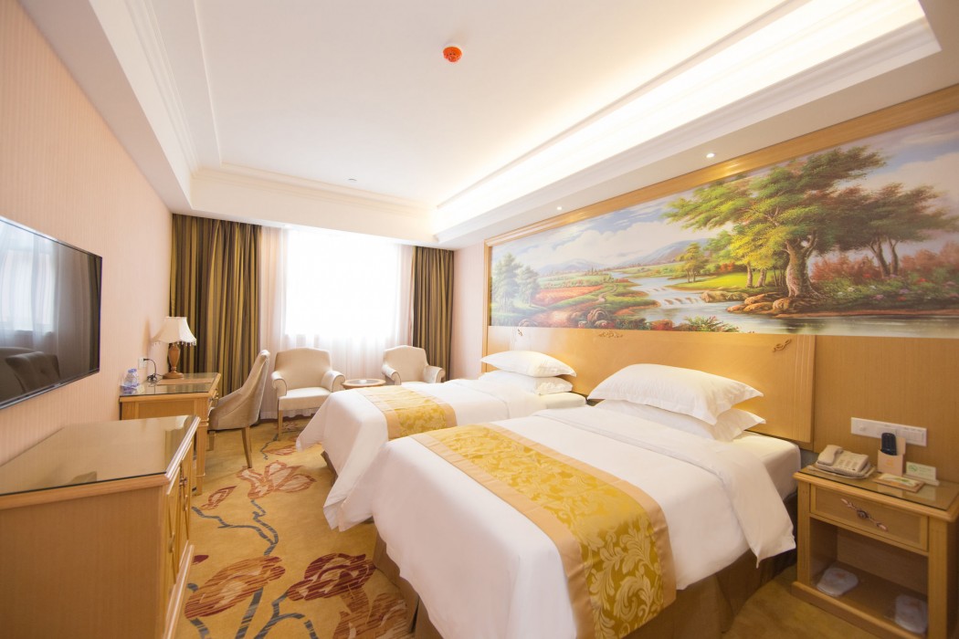Vienna Hotel (Guangzhou Panyu Changlong & Jinjiang Avenue) 47/55
