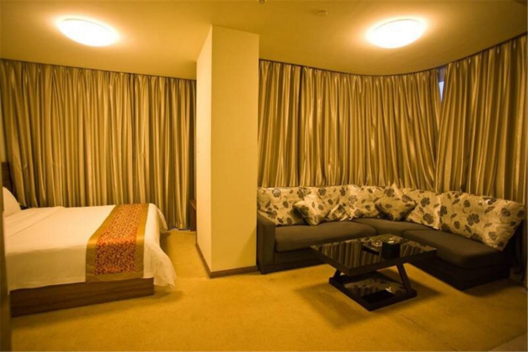 Calais Hotel 24/42