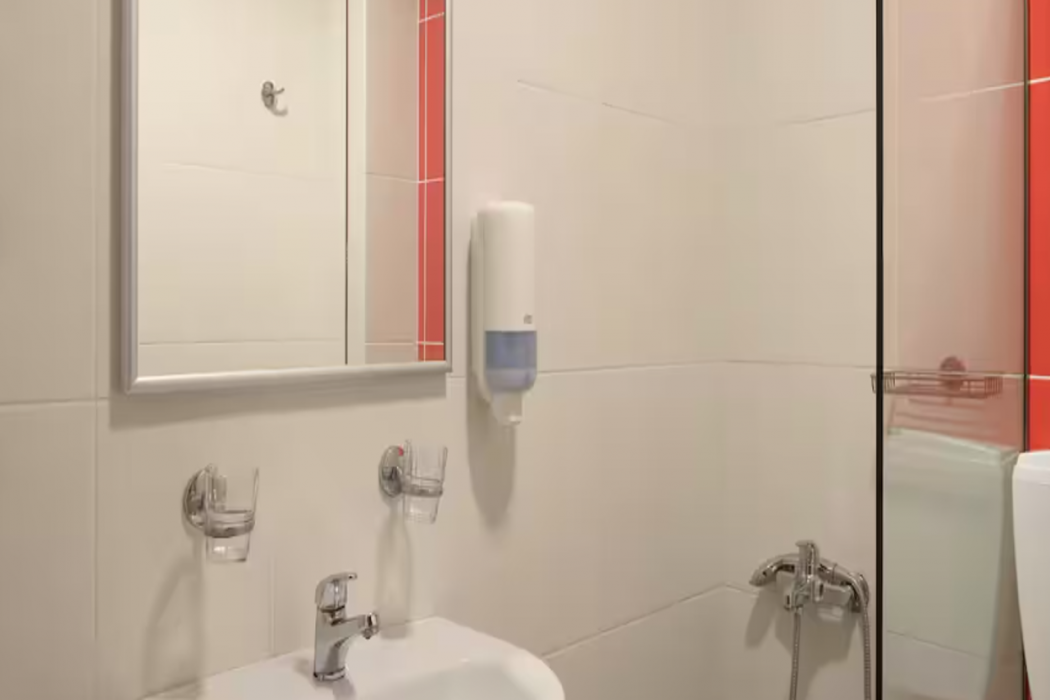 Sergios Hotel 22/63