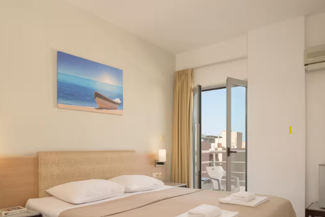 Sergios Hotel 18/63