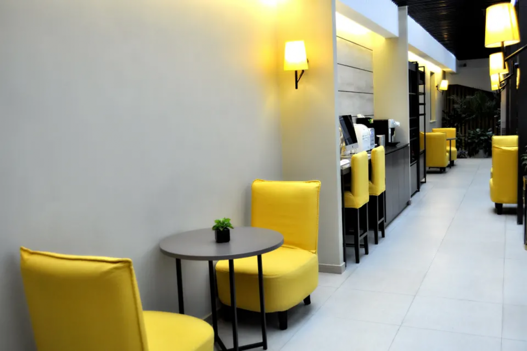 Home Inn Plus (Shanghai Huaihai Road Sinan Road) 22/35