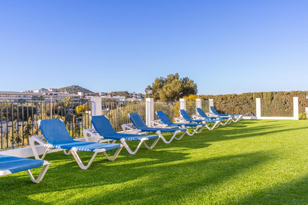 Apartamentos Holiday Center Santa Ponsa 12/46