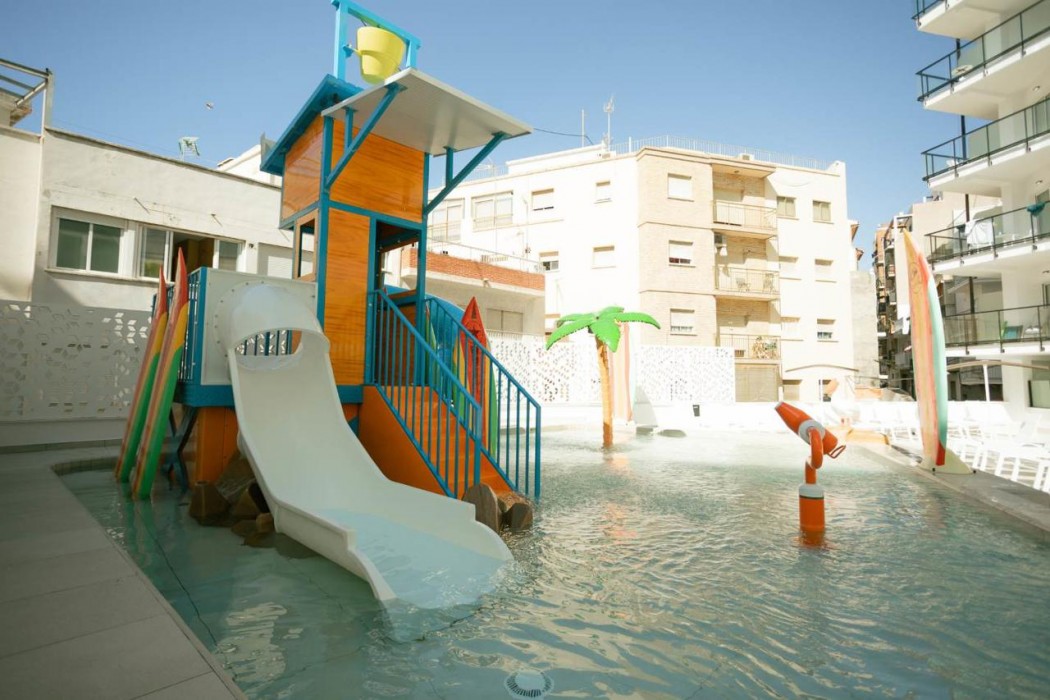 Villa Espana Hotel 34/44