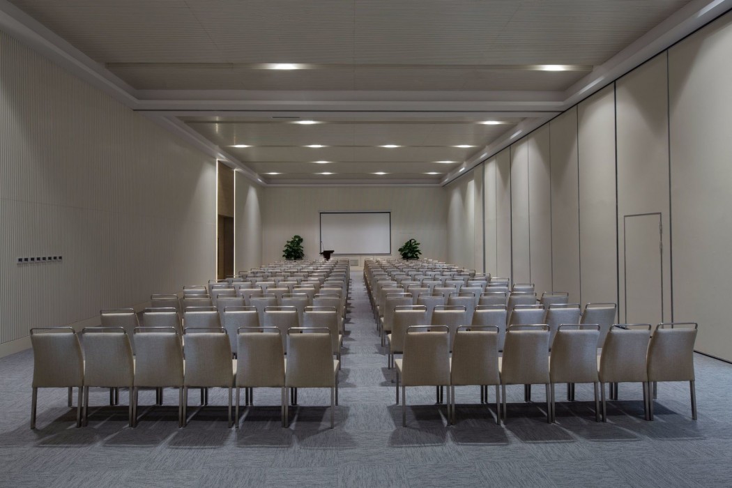 Sanya Phoenix Airport Hotel 37/86