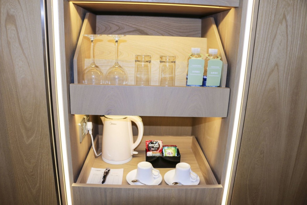 Sanya Phoenix Airport Hotel 36/86