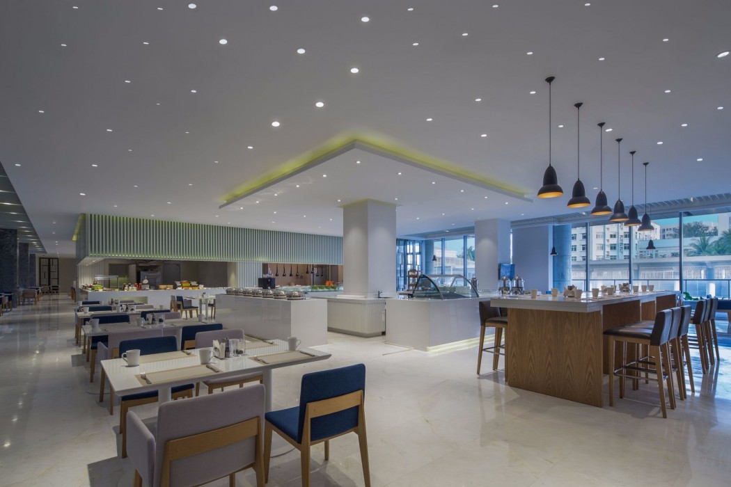 Sanya Phoenix Airport Hotel 32/86