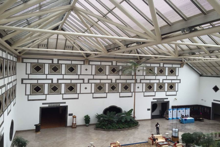 Fragrant Hill Hotel 28/60