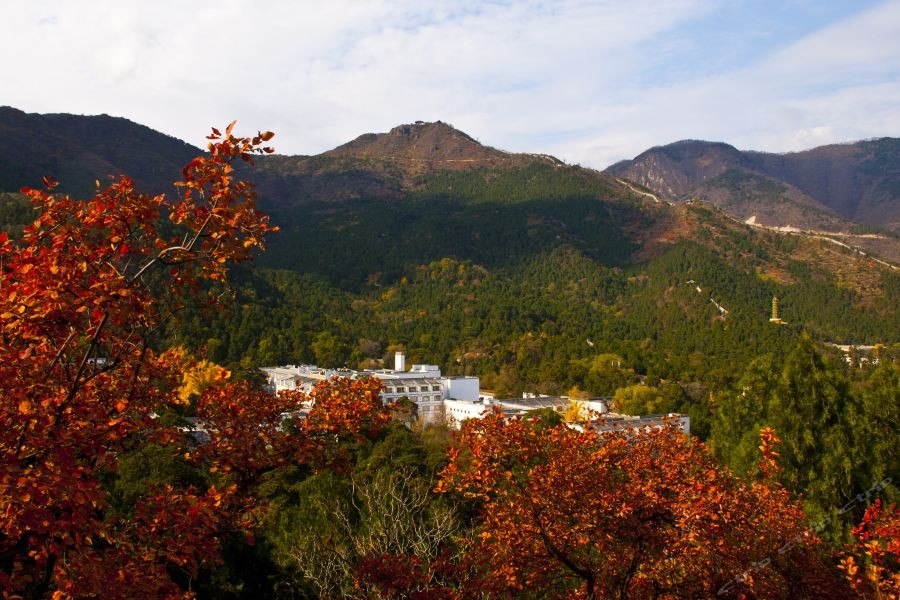 Fragrant Hill Hotel 35/60