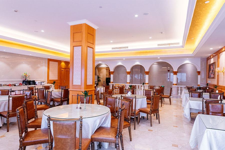 Vienna International Hotel (Shanghai Dishui Lake Lingang New City) 32/64