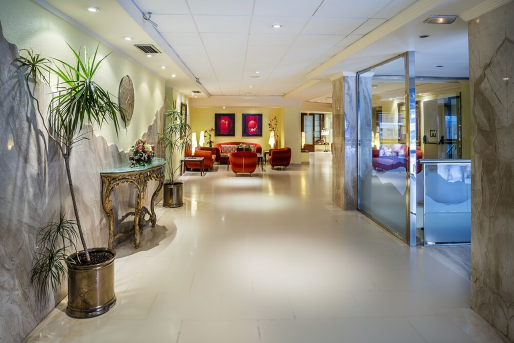 Lobby at Hotel Avenida, BENIDORM
