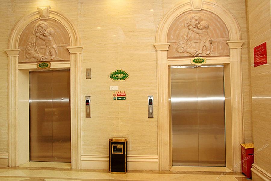 Vienna Hotel (Shenzhen Convention and Exhibition Center, Fuhai Qiaotou) 44/63