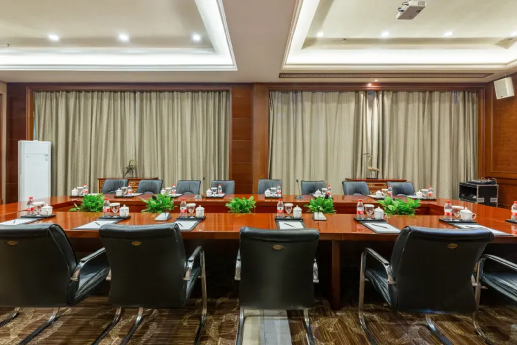 S&N Grand Hotel Chaohu 35/73