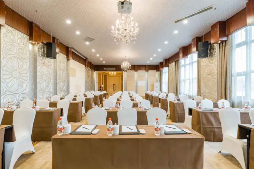 S&N Grand Hotel Chaohu 33/73