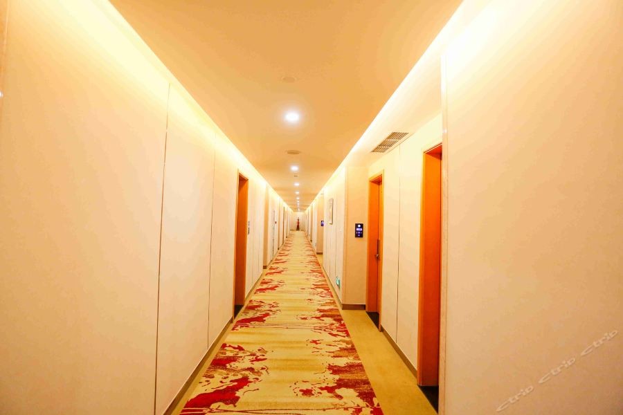 Chonpines Hotel (Beijing Caoqiao Metro Station) 28/51
