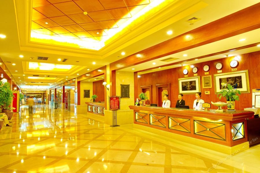 Fuhong International Hotel 33/48