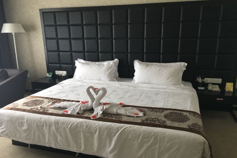 Sunrise Hotel 18/19