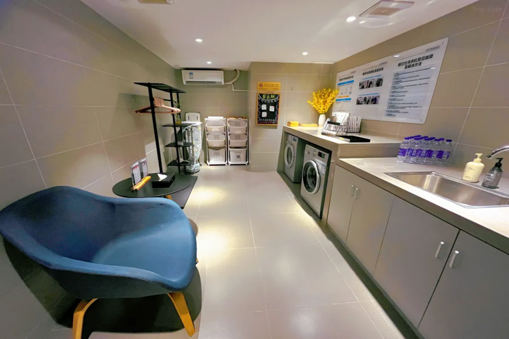 Home Inn Selected (Beijing Mudanyuan Metro Station) 8/11