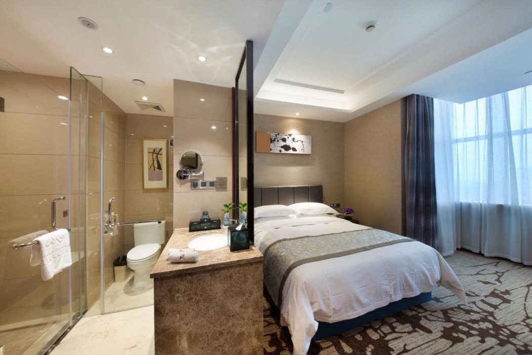 YiWu Zhonglian Kaixin Hotel 44/75