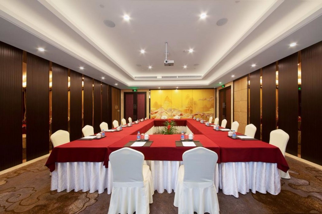 YiWu Zhonglian Kaixin Hotel 38/75