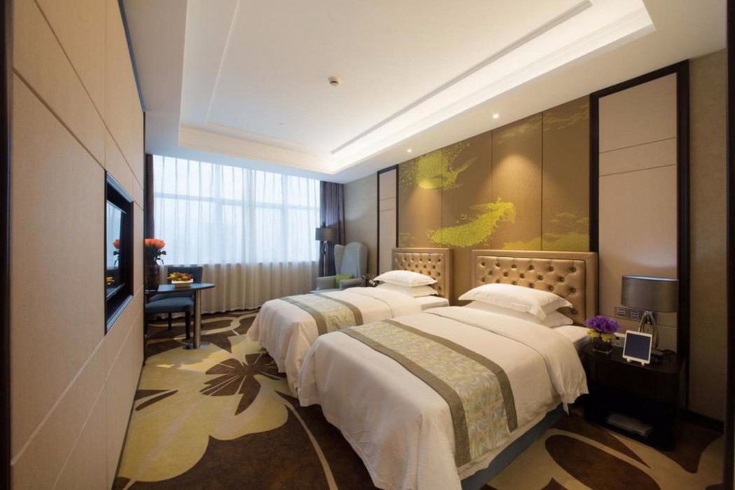 YiWu Zhonglian Kaixin Hotel 37/75