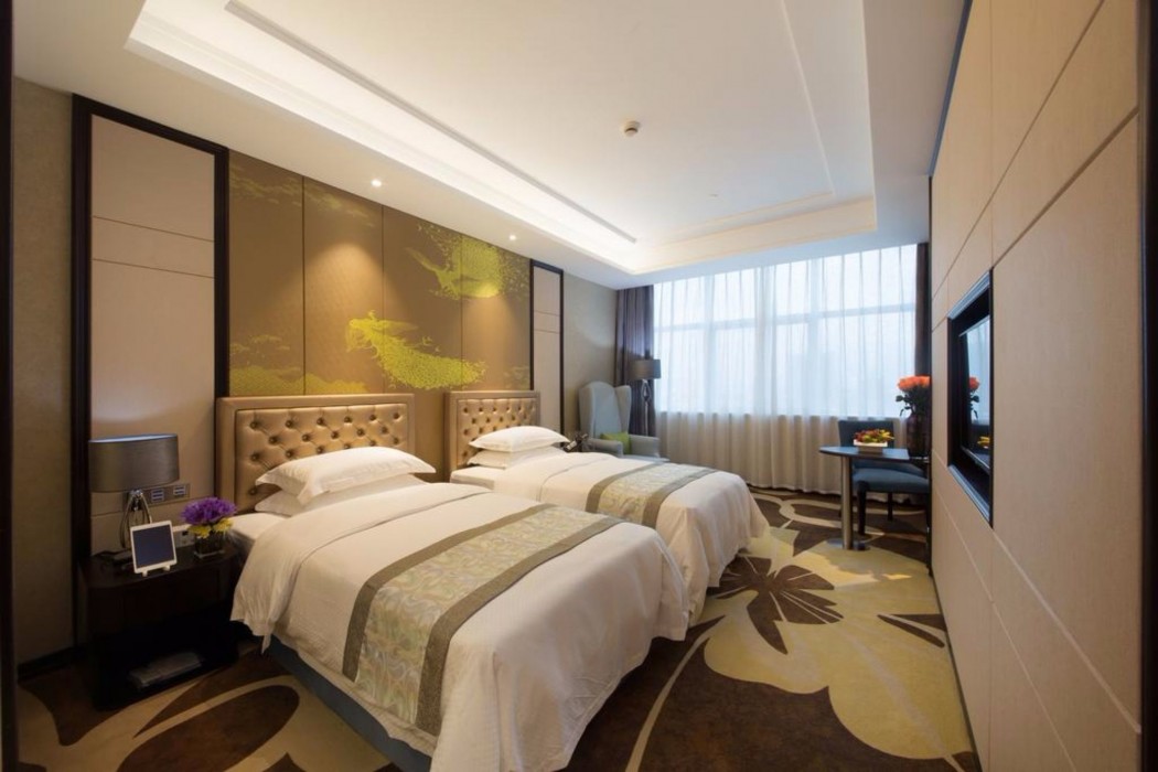 YiWu Zhonglian Kaixin Hotel 34/75