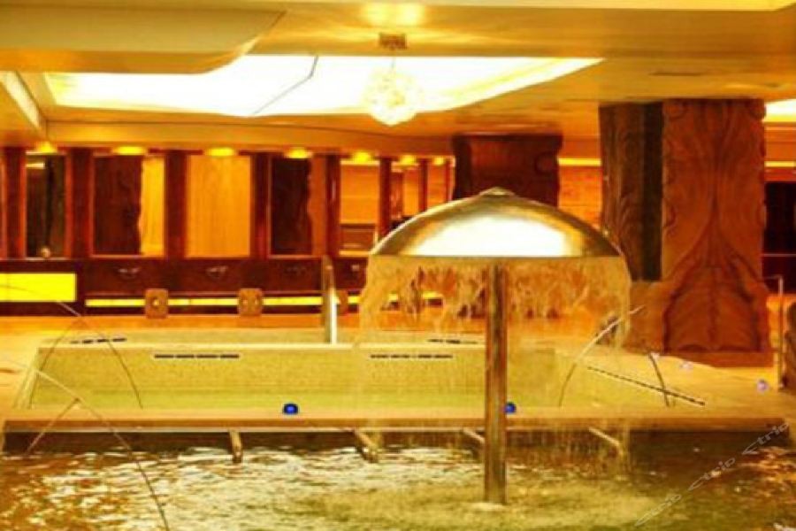 Sweetland Hotel 32/43