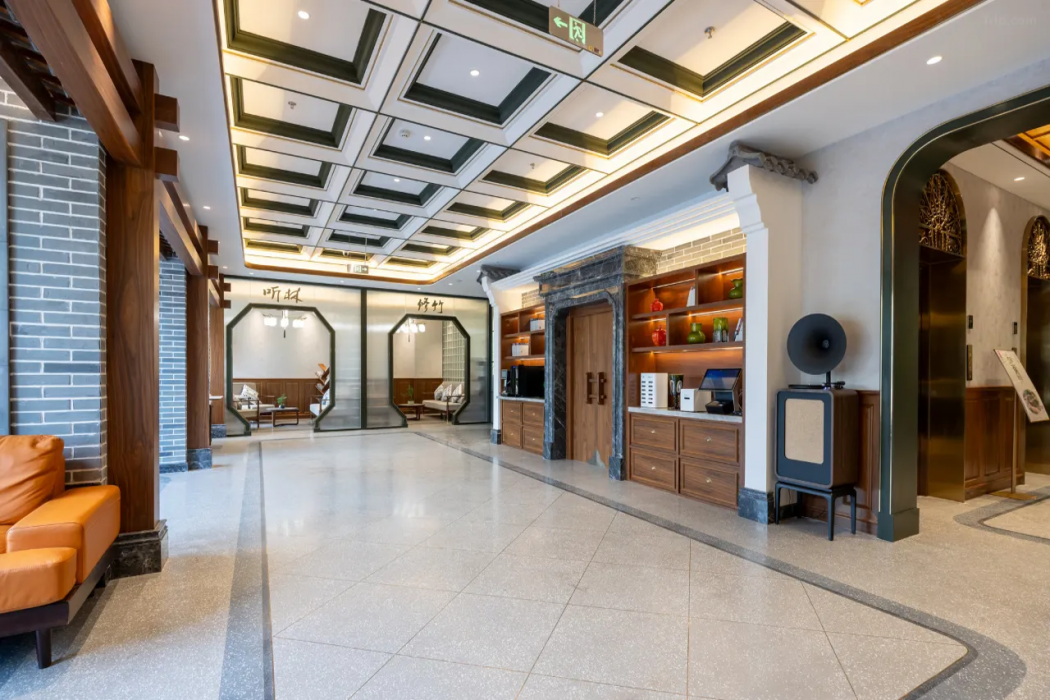 Nostalgia Hotel (West lake Hangzhou) 6/60