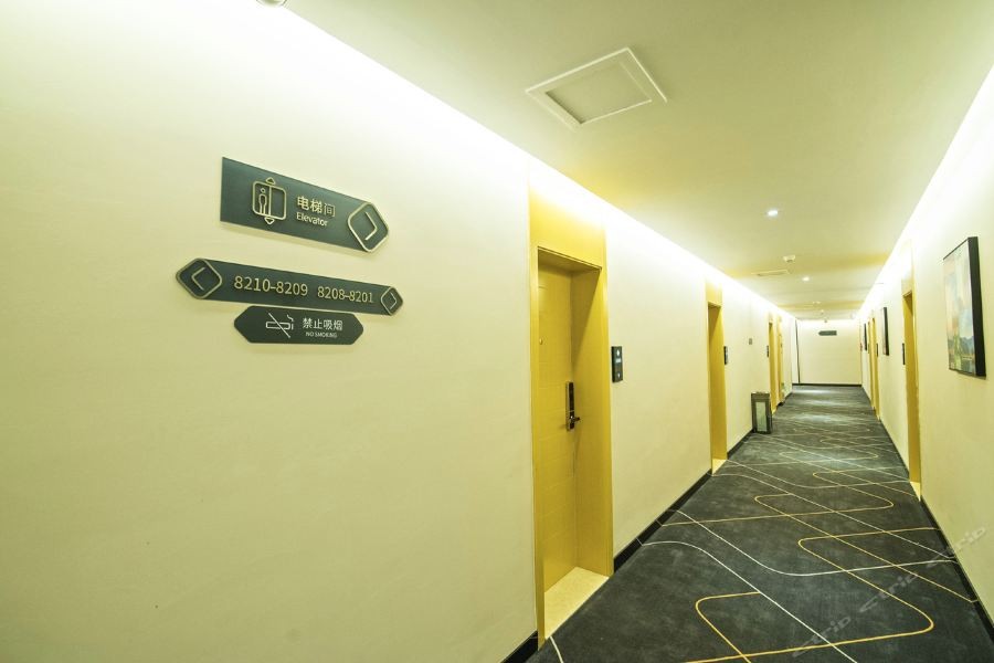 Chonpines Hotel 22/49