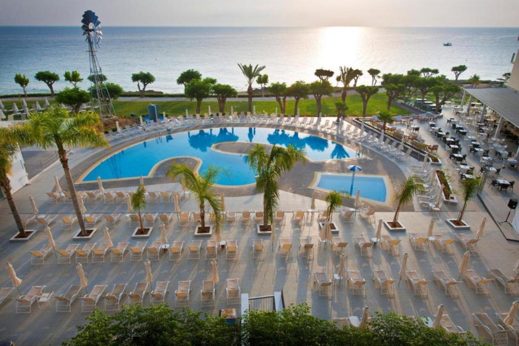 Pernera Beach Hotel 6/72