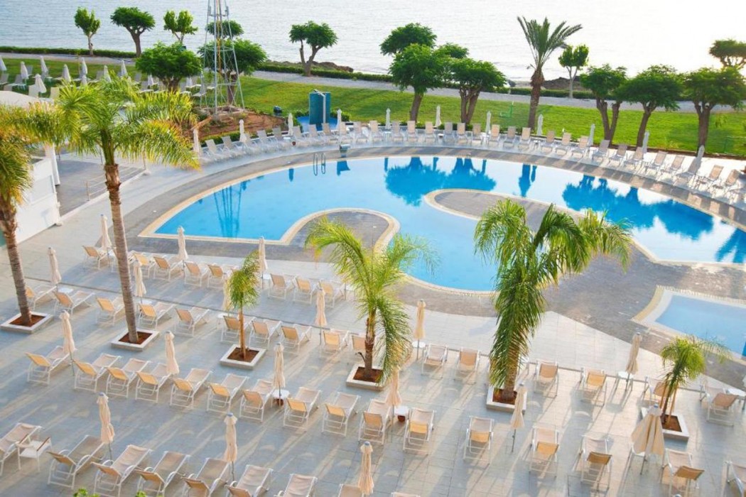 Pernera Beach Hotel 43/72