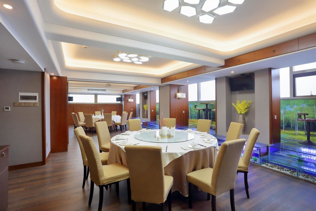 Lujia International Hotel 37/60