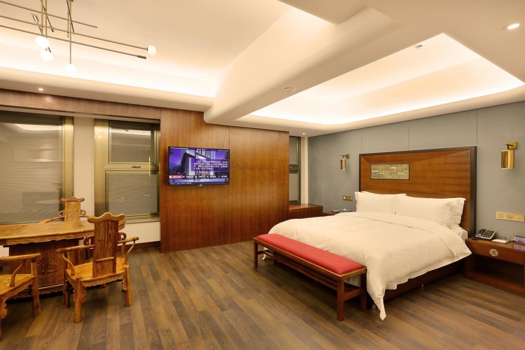 Lujia International Hotel 16/60