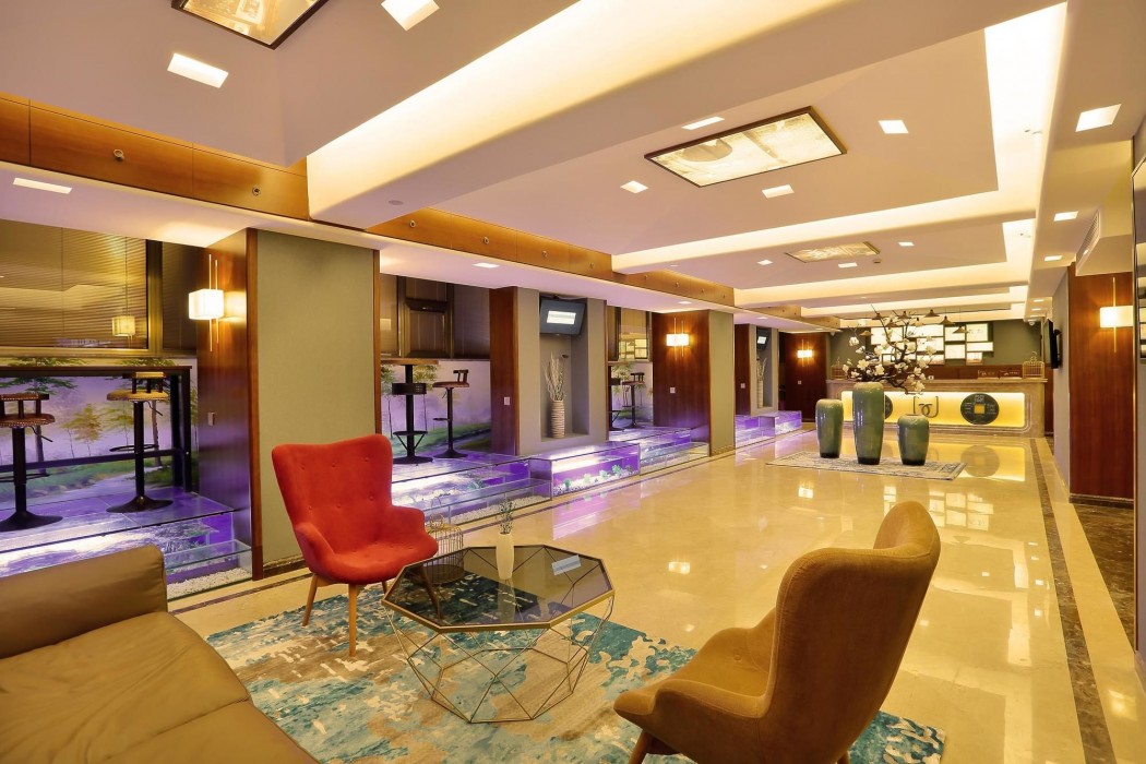 Lujia International Hotel 17/60