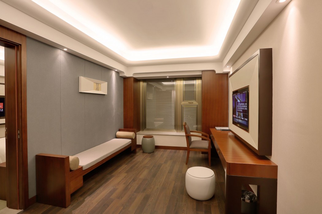 Lujia International Hotel 54/60