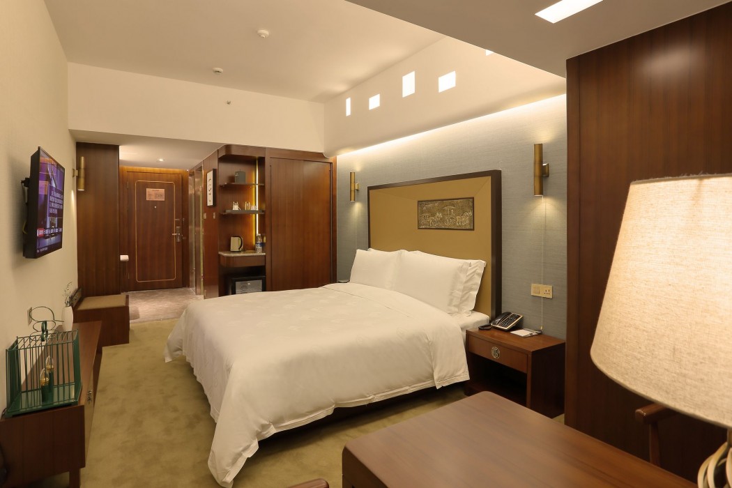 Lujia International Hotel 24/60