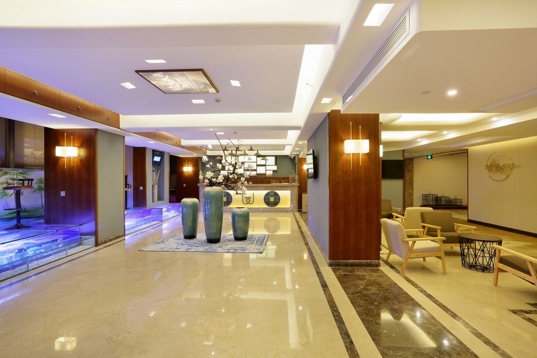 Lujia International Hotel 27/60