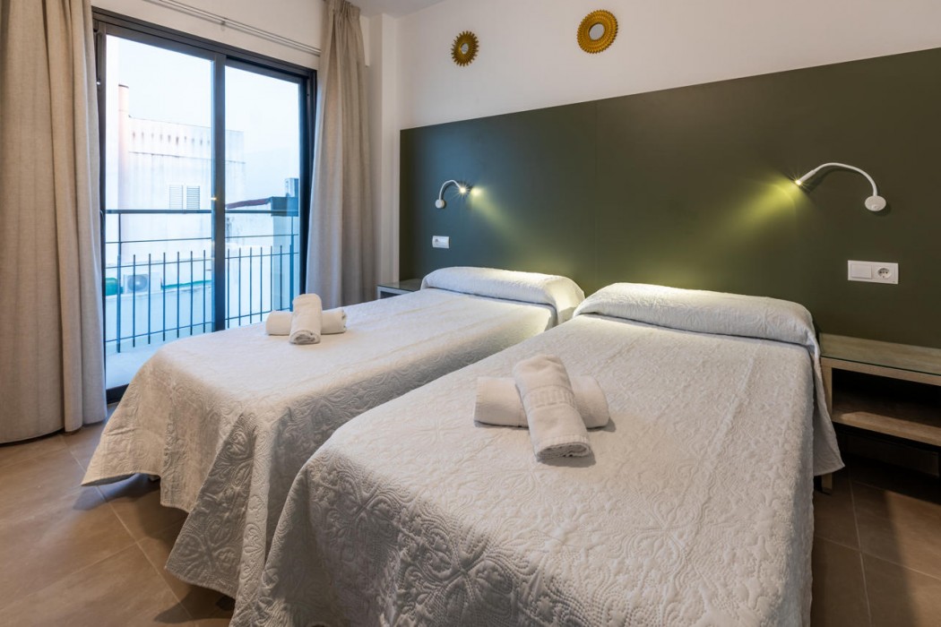 Hostal Alicante San Antonio 48/81