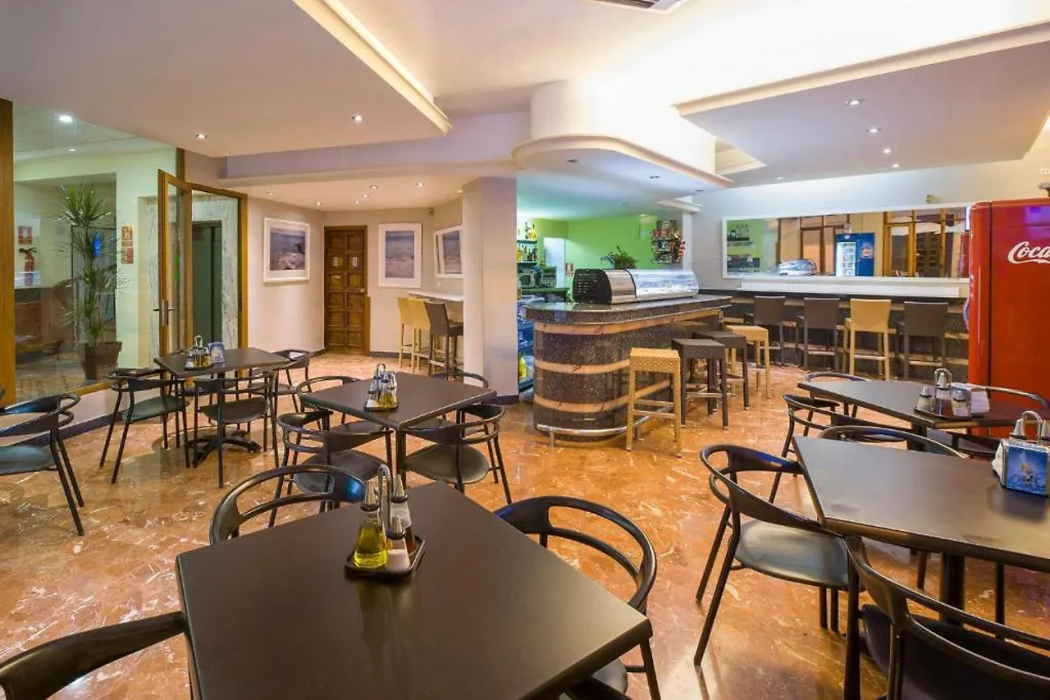 Hostal Alicante San Antonio 74/81