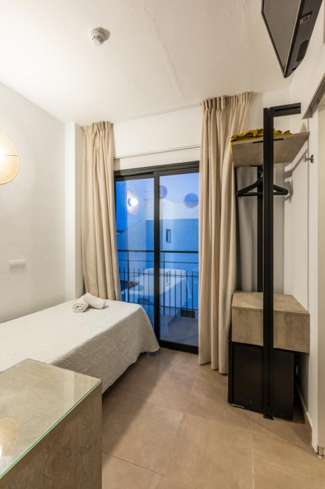 Hostal Alicante San Antonio 63/81