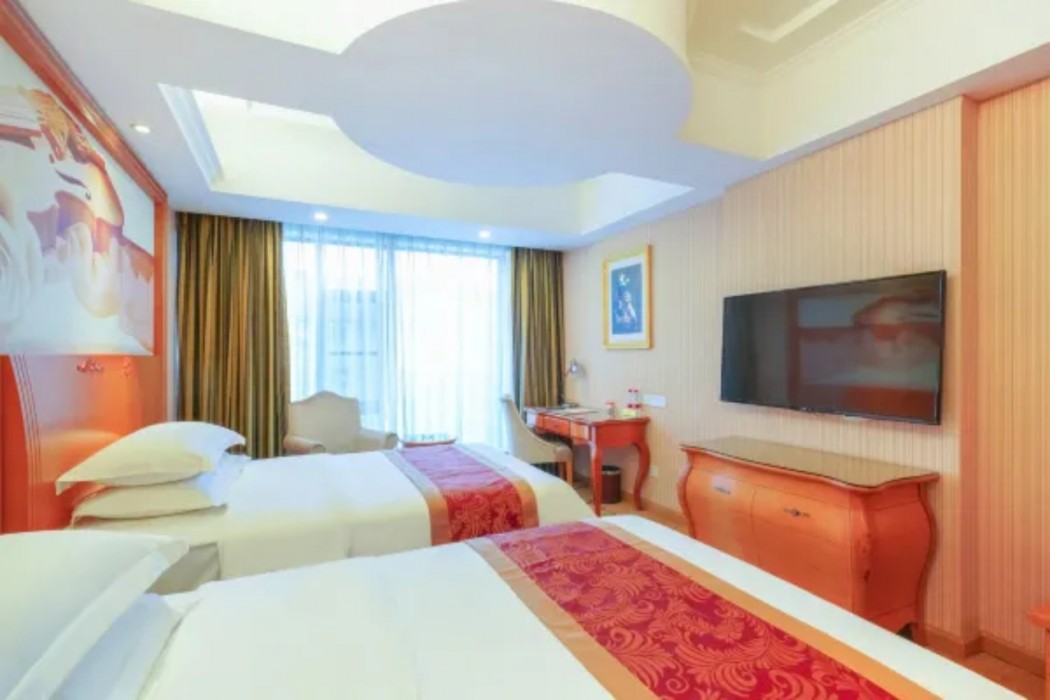 Vienna Hotel (Guilin Jichang Road Rongshan) 11/40