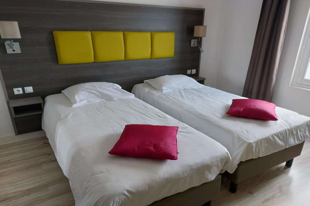 Flora Hotel Apartments 6/46