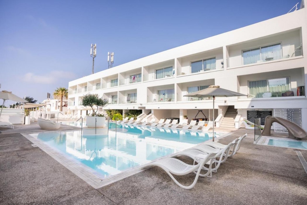Liquid Hotel Apartments 35/62