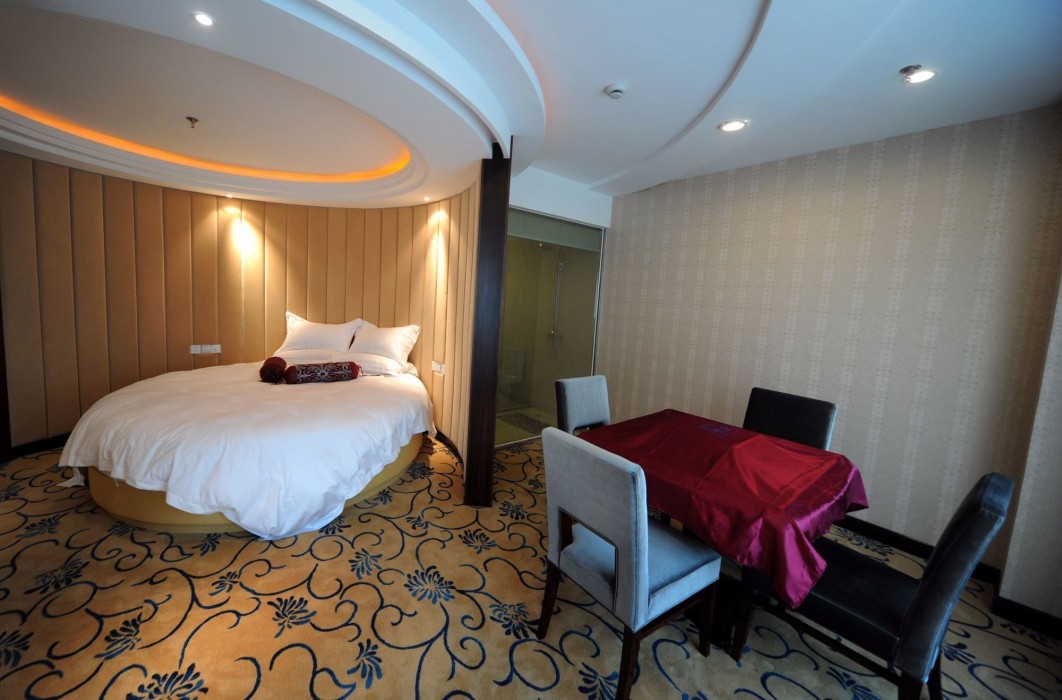 Holiday Inn Express Hangzhou Qianjiang CenturyCity 35/55